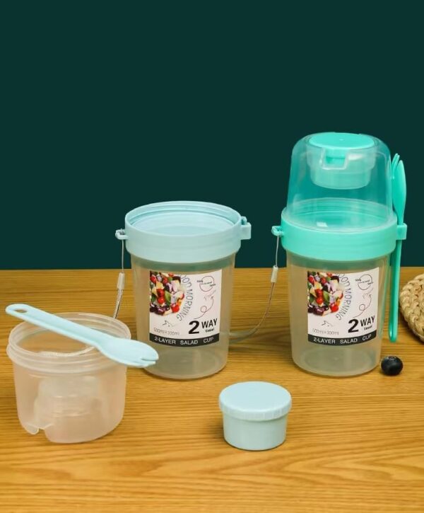 1 Double-Layer Breakfast Cup Portable Cereal Container On The Go with Spoon & Sauce Container - 800ml, Perfect for Oatmeal, Yogurt, Salads, and More! Blue
